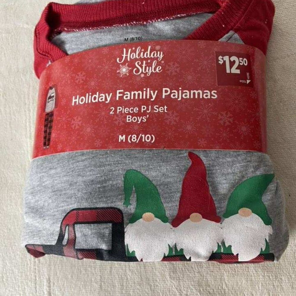 NWT Holiday Style Boys Christmas Gnome in Red Truck Pajamas size 8-10